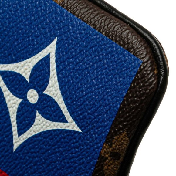 LOUIS VUITTON Brown Monogram Leather Clutch Bag - Picture 5 of 10